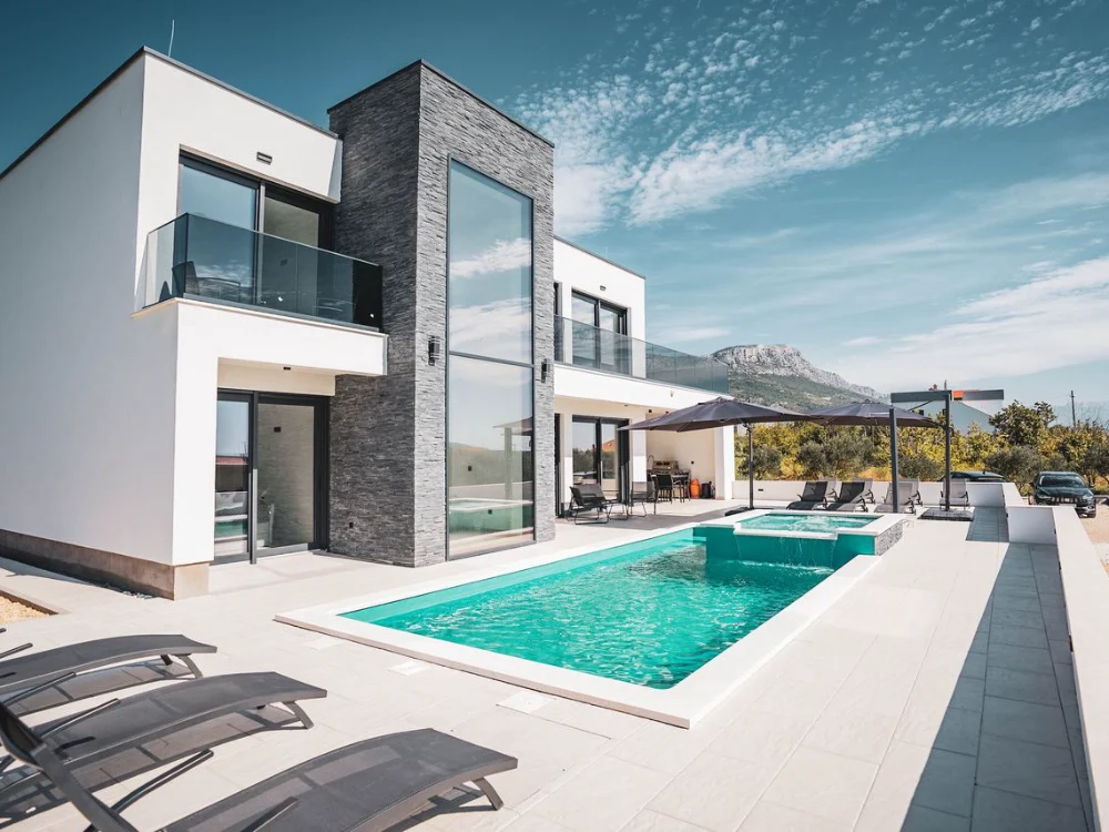 villa just be happy WH 1000x750px